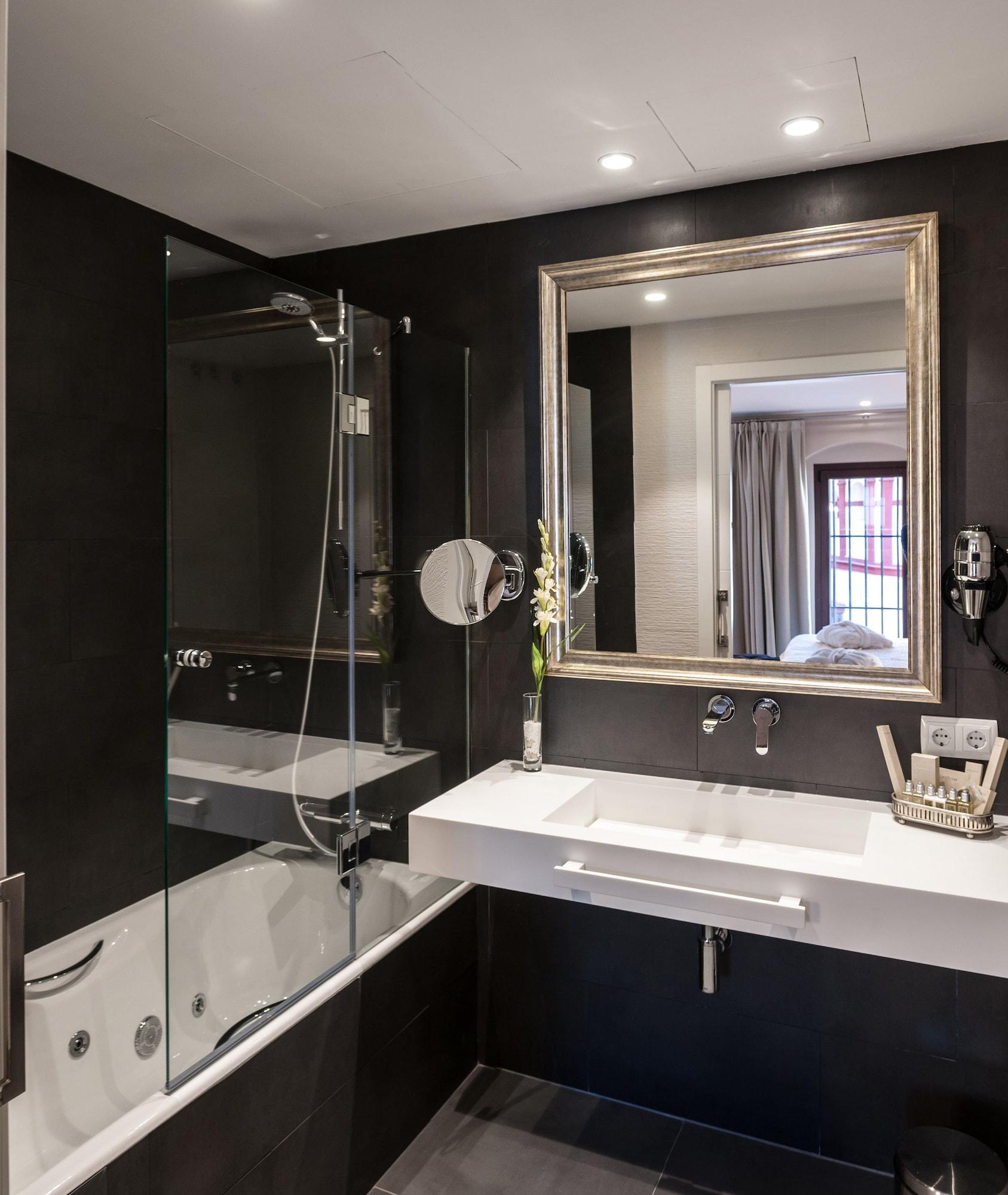 Suites Murillo Catedral Sevilla Bagian luar foto