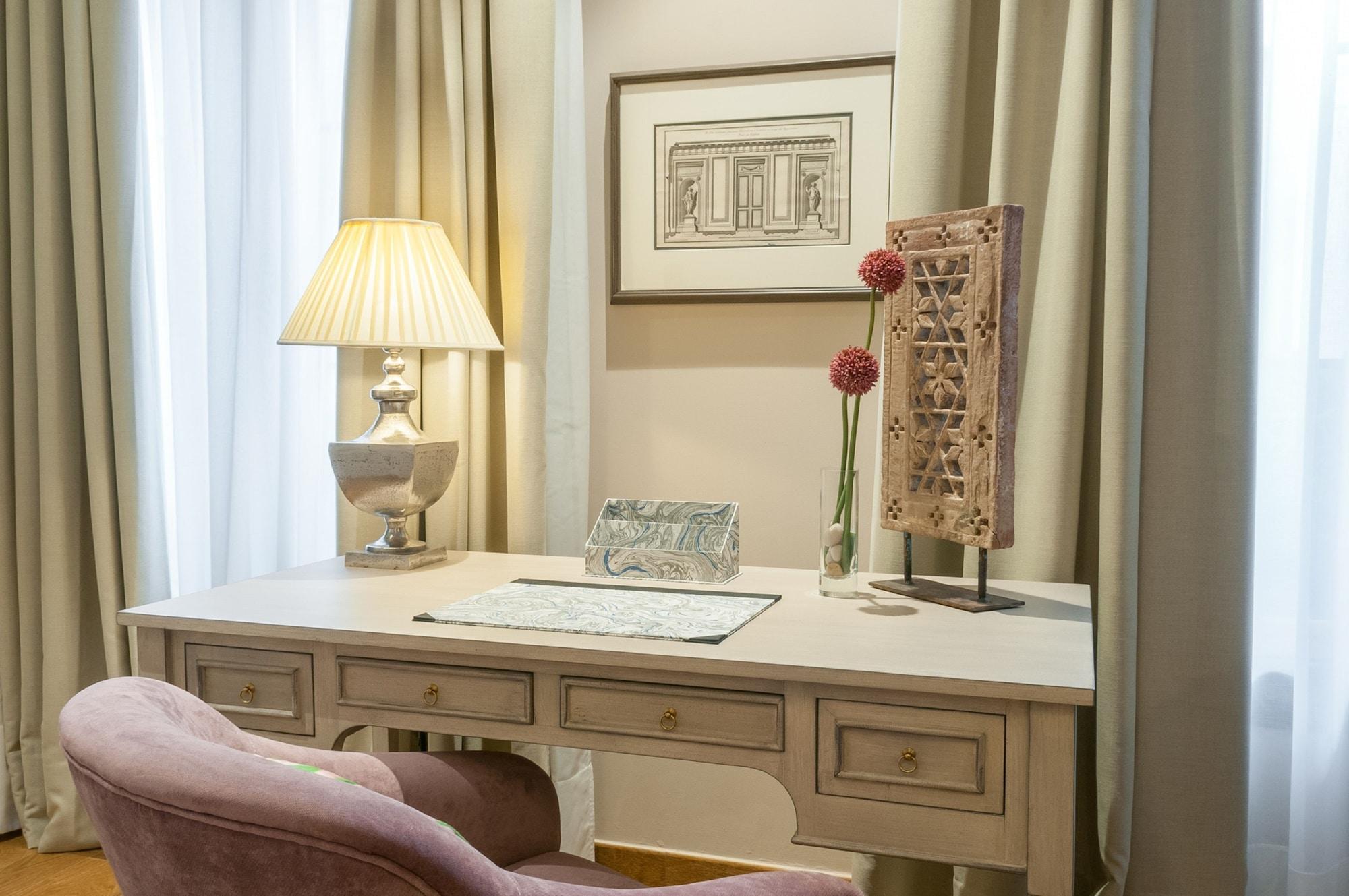 Suites Murillo Catedral Sevilla Bagian luar foto